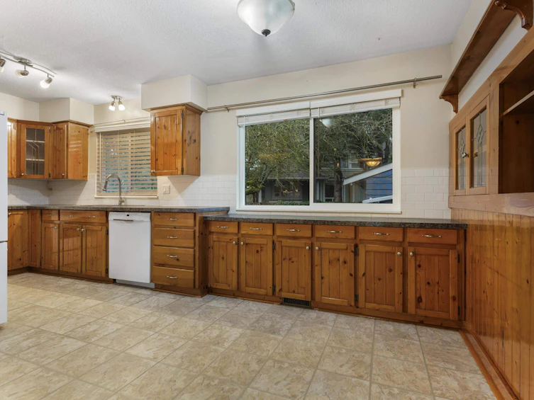 8807 Gay Street, Langley, BC, V1M 2S6 - 8