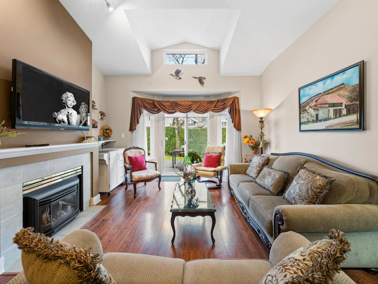 25-6488 168 Street, Surrey, BC, V3S 8Z1 - 2