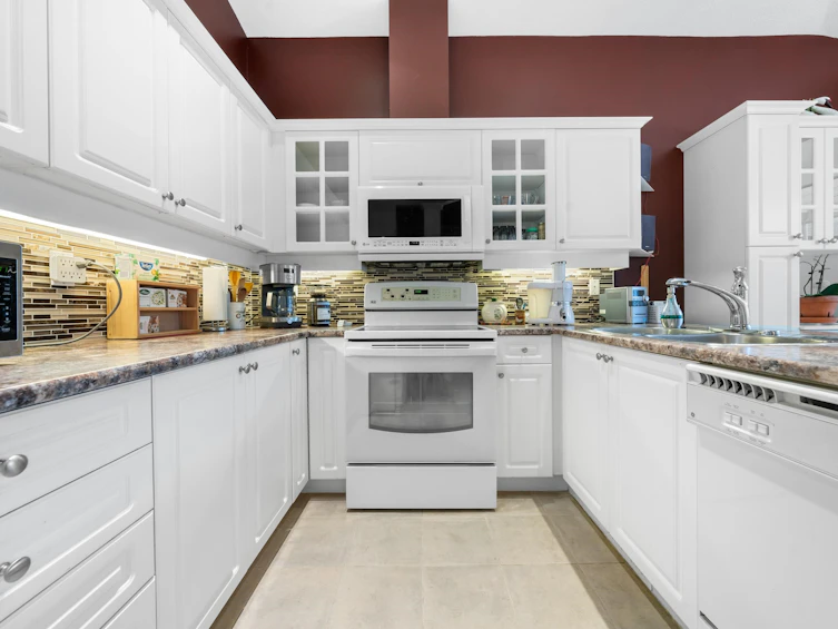 25-6488 168 Street, Surrey, BC, V3S 8Z1 - 18