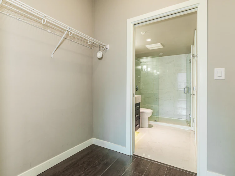 6188 No. 3 Road, Richmond, BC, V6Y 0J3 - 12