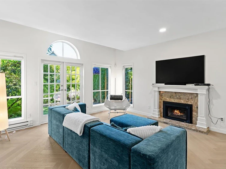 676 W 26th Avenue, Vancouver, BC, V5Z 4H6 - 6