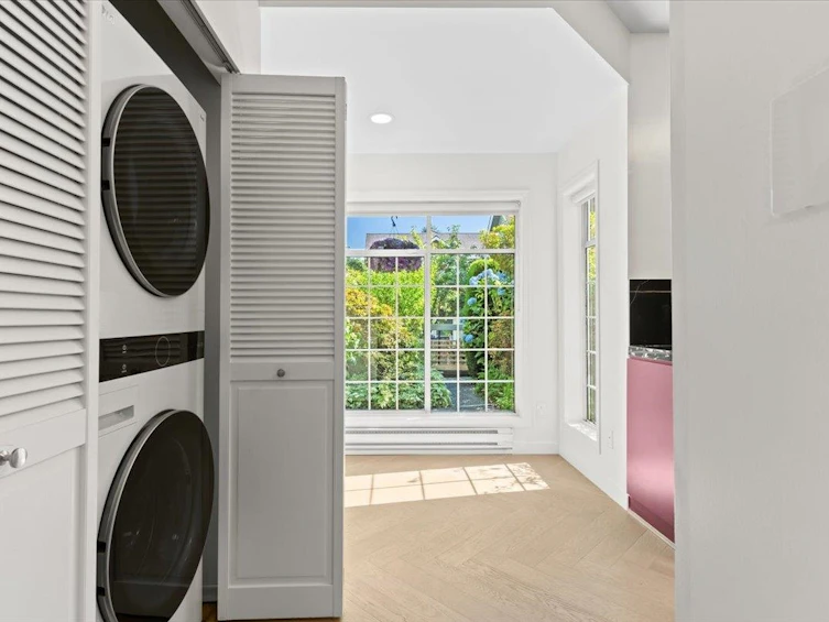 676 W 26th Avenue, Vancouver, BC, V5Z 4H6 - 24