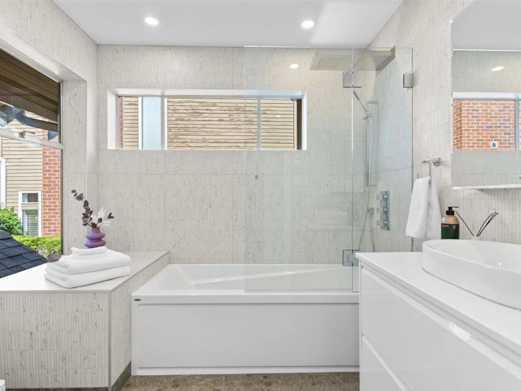 676 W 26th Avenue, Vancouver, BC, V5Z 4H6 - 31