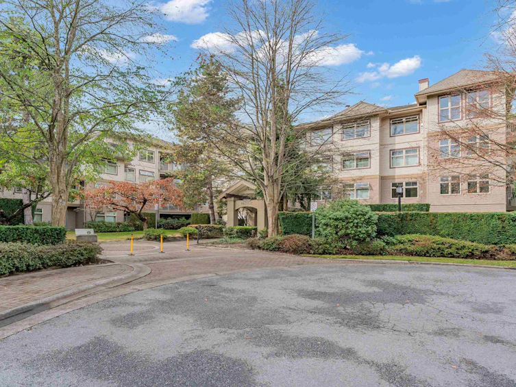 310-15220 Guildford Drive, Surrey, BC, V3R 0Y6 - 29