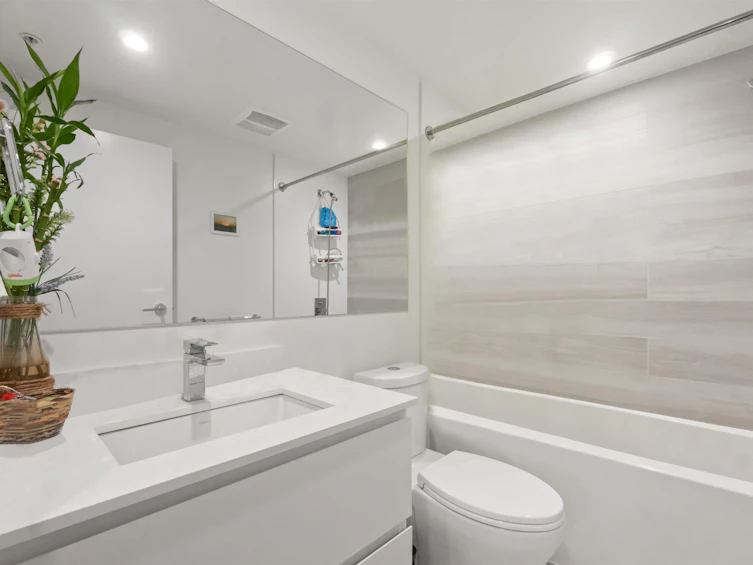 3403-13615 Fraser Highway, Surrey, BC, V3T 0P7 - 7