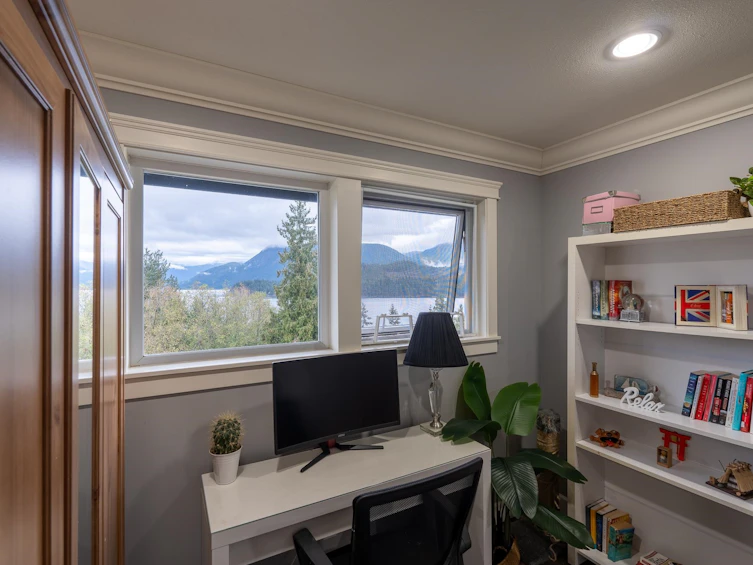 6152 Highmoor Place, Sechelt, BC, V7Z 0L1 - 26