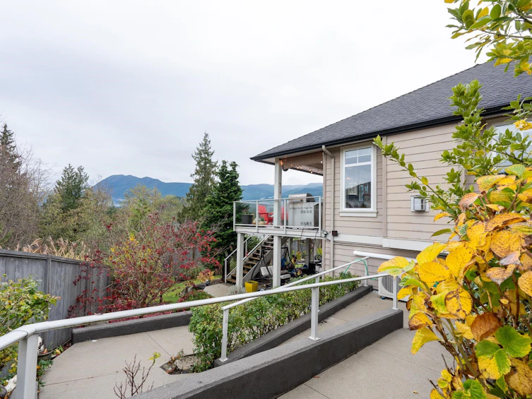 6152 Highmoor Place, Sechelt, BC, V7Z 0L1 - 31