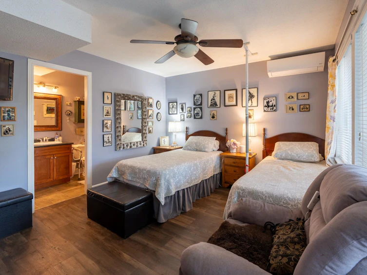 6152 Highmoor Place, Sechelt, BC, V7Z 0L1 - 34