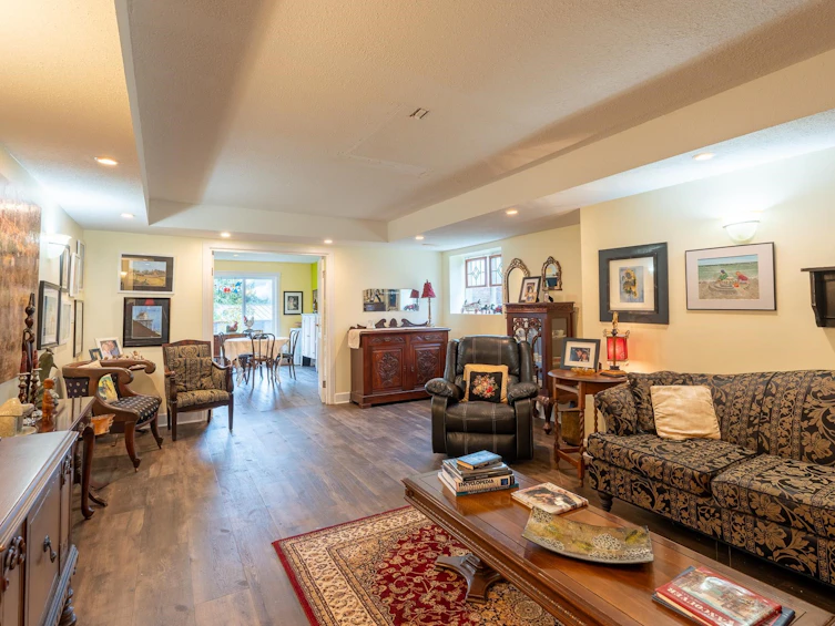 6152 Highmoor Place, Sechelt, BC, V7Z 0L1 - 38