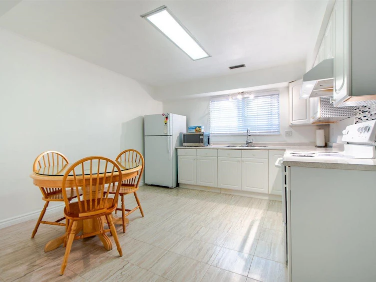 5756 St. Margarets Street, Vancouver, BC, V5R 3H5 - 7