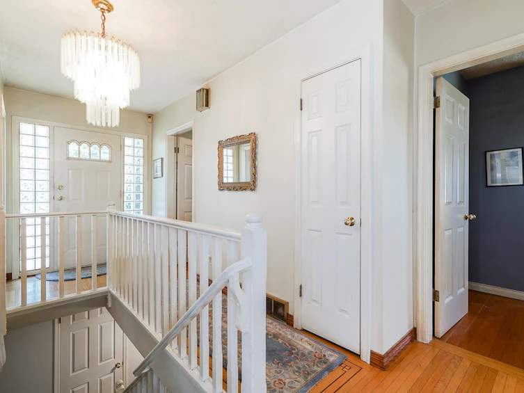 7232 Granville Street, Vancouver, BC, V6P 4X9 - 5