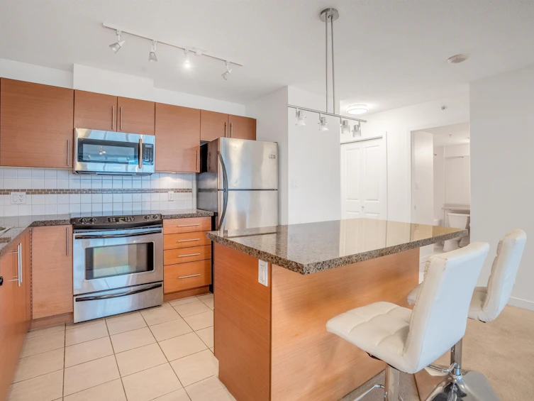1204-2225 Holdom Avenue, Burnaby, BC, V5B 0A1 - 10