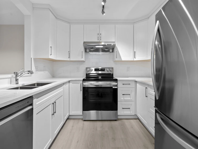 102-8200 Jones Road, Richmond, BC, V6Y 3Z2 - 2