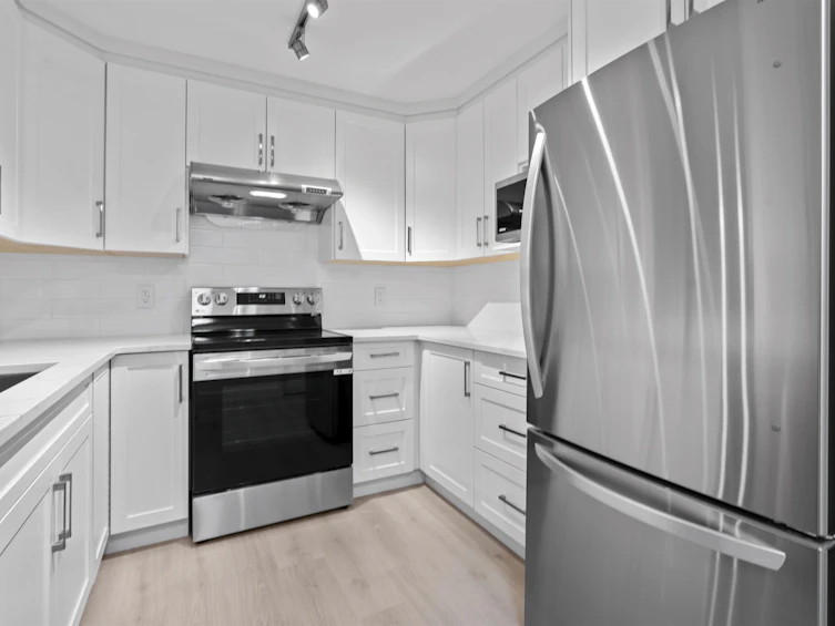 102-8200 Jones Road, Richmond, BC, V6Y 3Z2 - 3