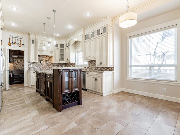 14999 59a Avenue, Surrey, BC, V3S 1H9 - 5
