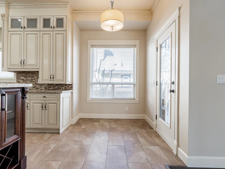 14999 59a Avenue, Surrey, BC, V3S 1H9 - 6