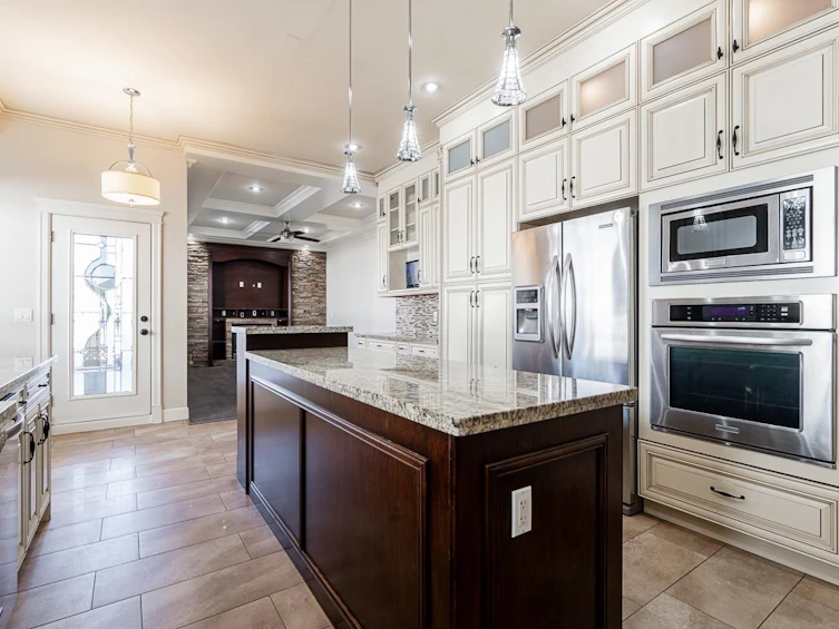14999 59a Avenue, Surrey, BC, V3S 1H9 - 9