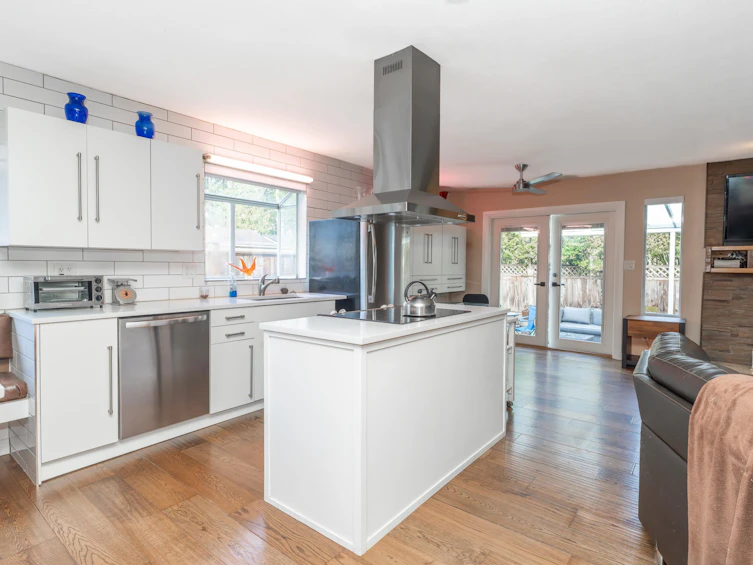 20755 117 Avenue, Maple Ridge, BC, V2X 8B1 - 2