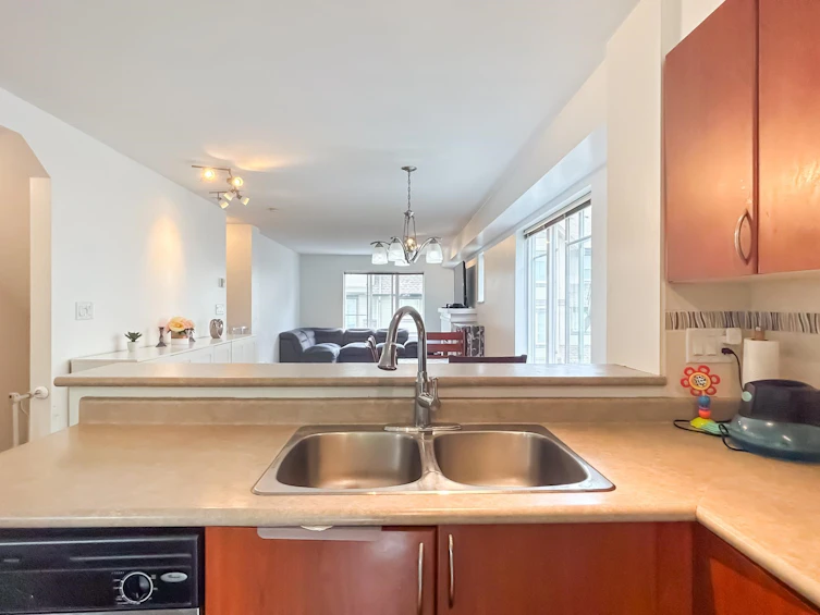 52-15175 62a Avenue, Surrey, BC, V3S 1X1 - 5