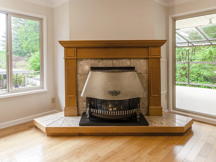 4325 Raeburn Street, North Vancouver, BC, V7G 1K1 - 9