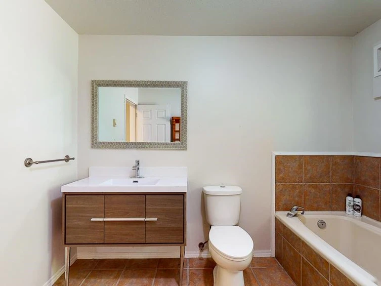 5534 Sans Souci Road, Halfmoon Bay, BC, V7Z 1B6 - 24