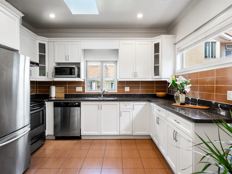 266 W 17th Street, North Vancouver, BC, V7M 1V6 - 10