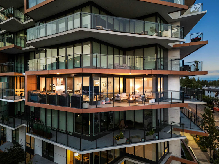 406-1439 George Street, Surrey, BC, V4B 0B9 - 2