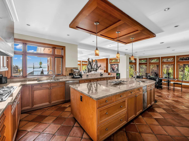 3285 Dickinson Crescent, West Vancouver, BC, V7V 2L4 - 11