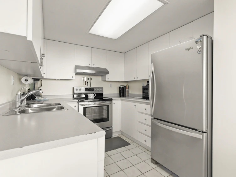 1601-10082 148 Street, Surrey, BC, V3R 0S3 - 12