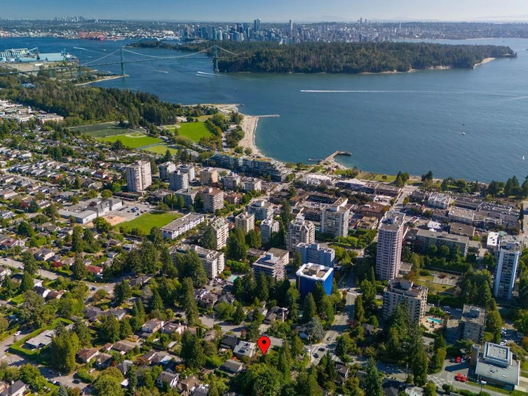 1483 Fulton Avenue, West Vancouver, BC, V7T 1P2 - 37