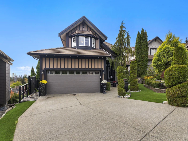31 Birchwood Crescent, Port Moody BC V3H 5H7