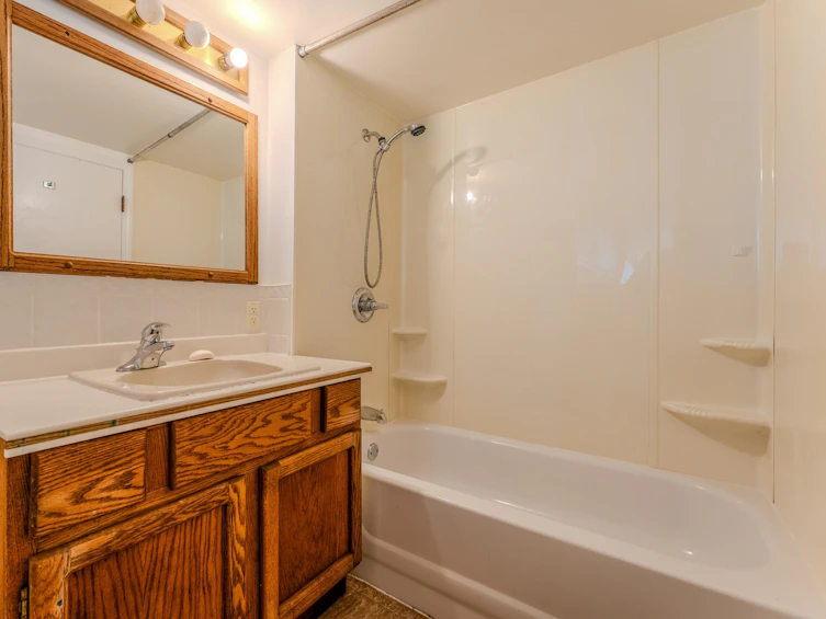 9790 Linwood Street, Chilliwack, BC, V2P 5L5 - 30