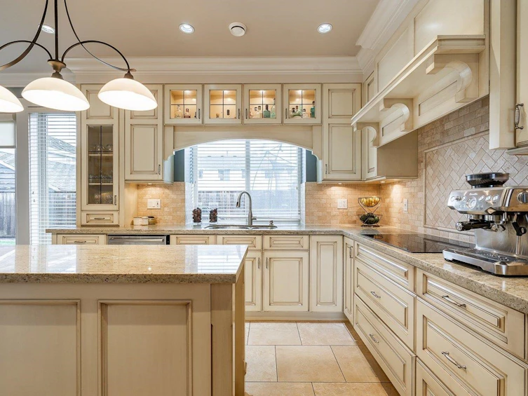 3731 Royalmore Avenue, Richmond, BC, V7C 1P5 - 4