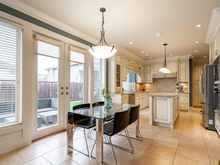 3731 Royalmore Avenue, Richmond, BC, V7C 1P5 - 5