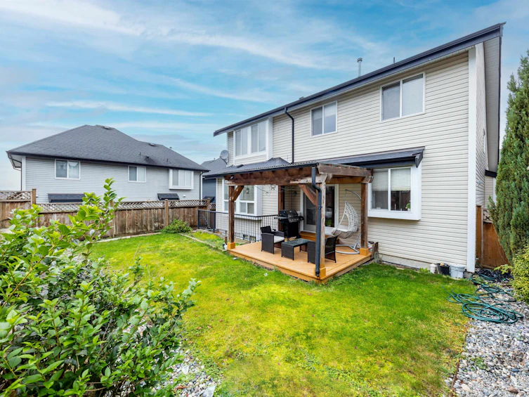 18116 70a Avenue, Surrey, BC, V3S 7C5 - 5