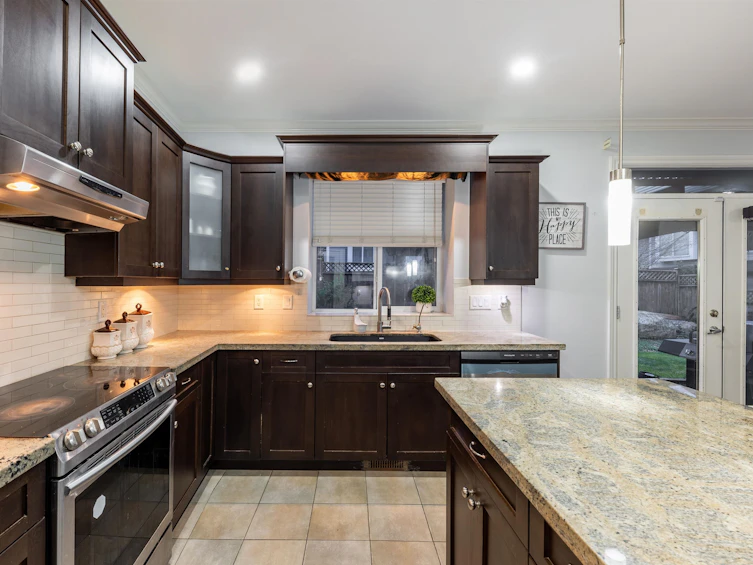 18116 70a Avenue, Surrey, BC, V3S 7C5 - 18