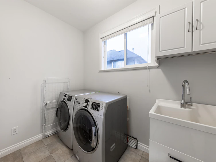 18116 70a Avenue, Surrey, BC, V3S 7C5 - 40