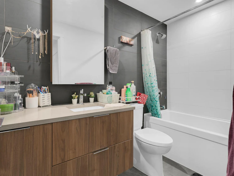 1101-13359 Old Yale Road, Surrey, BC, V3T 0S4 - 8