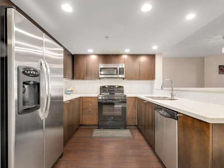 410-8180 Lansdowne Road, Richmond, BC, V6X 0B1 - 6