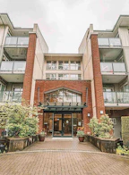 215 100 Capilano Road