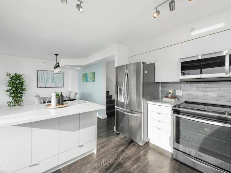 1402-7760 Granville Avenue, Richmond, BC, V6Y 4C2 - 21