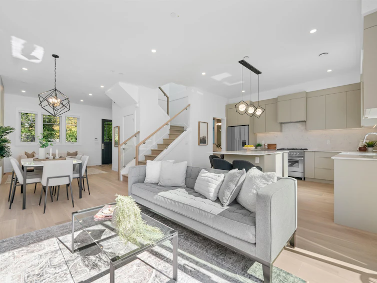 2020 E 6th Avenue, Vancouver, BC, V5N 1P9 - 2