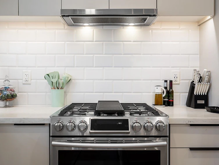 102-3021 St George Street, Port Moody, BC, V3H 0K3 - 6
