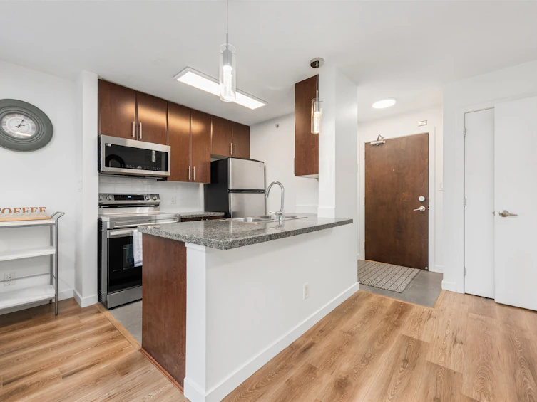 907-688 Abbott Street, Vancouver, BC, V6B 0B9 - 3