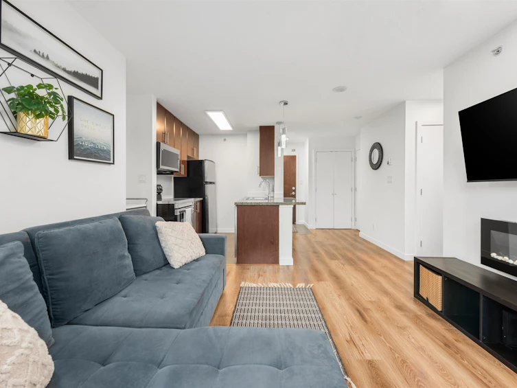 907-688 Abbott Street, Vancouver, BC, V6B 0B9 - 9