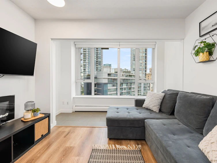 907-688 Abbott Street, Vancouver, BC, V6B 0B9 - 10