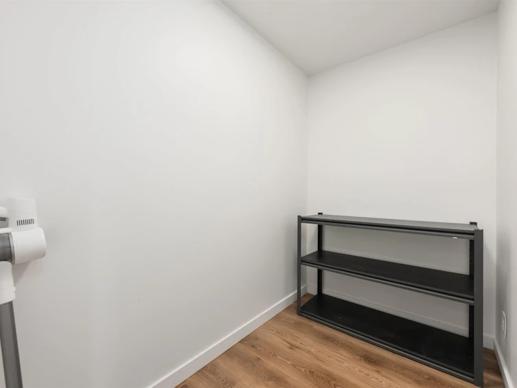 907-688 Abbott Street, Vancouver, BC, V6B 0B9 - 17