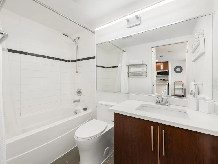 907-688 Abbott Street, Vancouver, BC, V6B 0B9 - 18