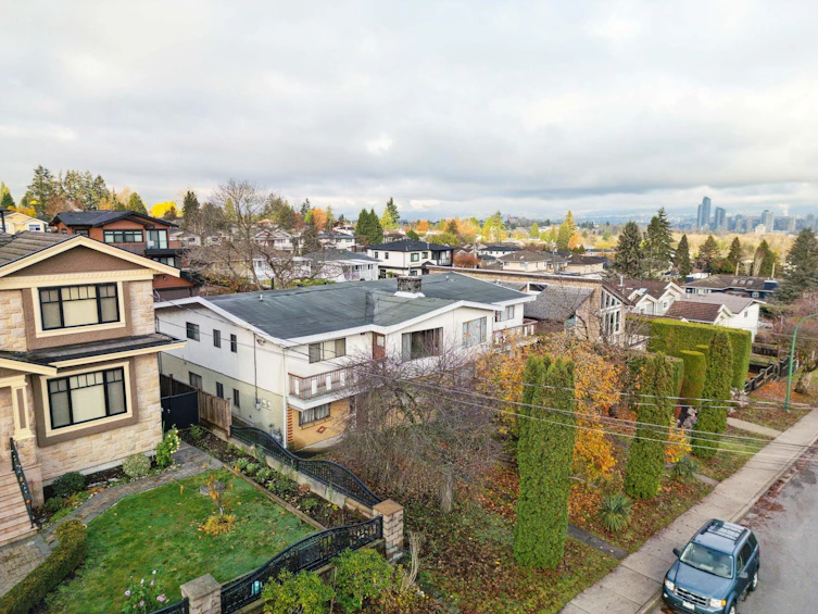 5685 Sussex Avenue, Burnaby, BC, V5H 3B4 - 4
