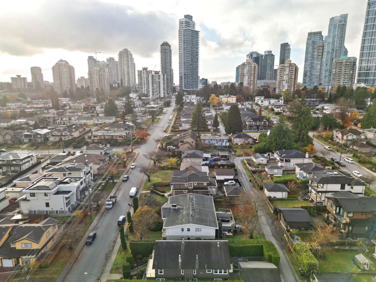 5685 Sussex Avenue, Burnaby, BC, V5H 3B4 - 7